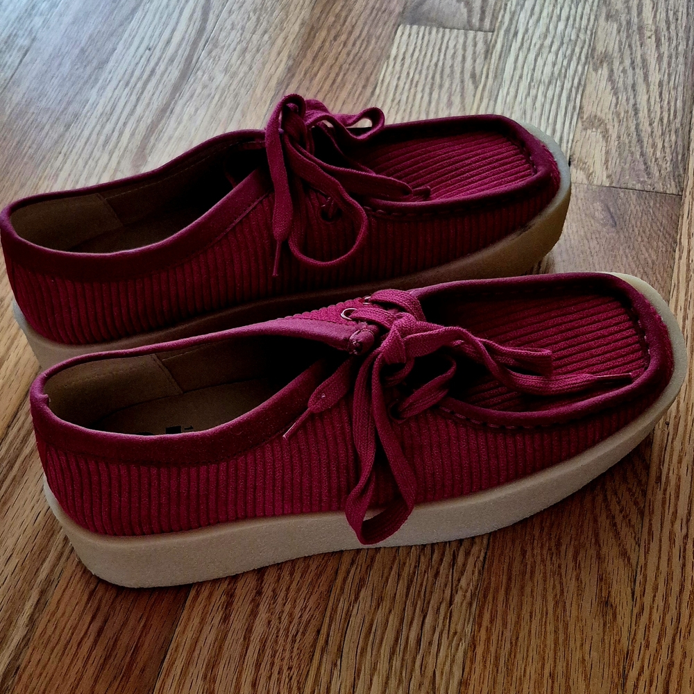 NWOT Funky 90s Mocassins